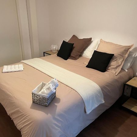 T1 Bis 35 M2 Lit Queen Size Tout Equipe Pau Exterior foto